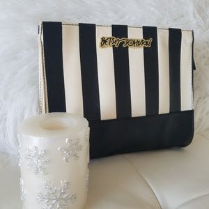 Betsy Johnson handbag